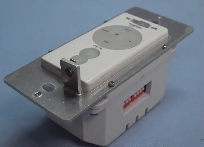 Control remoto genérico para ventilador de techo con cable TR111A KUJCE10008