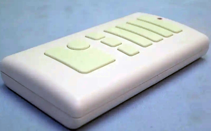 Télécommande générique pour ventilateur de plafond KUJCE10410