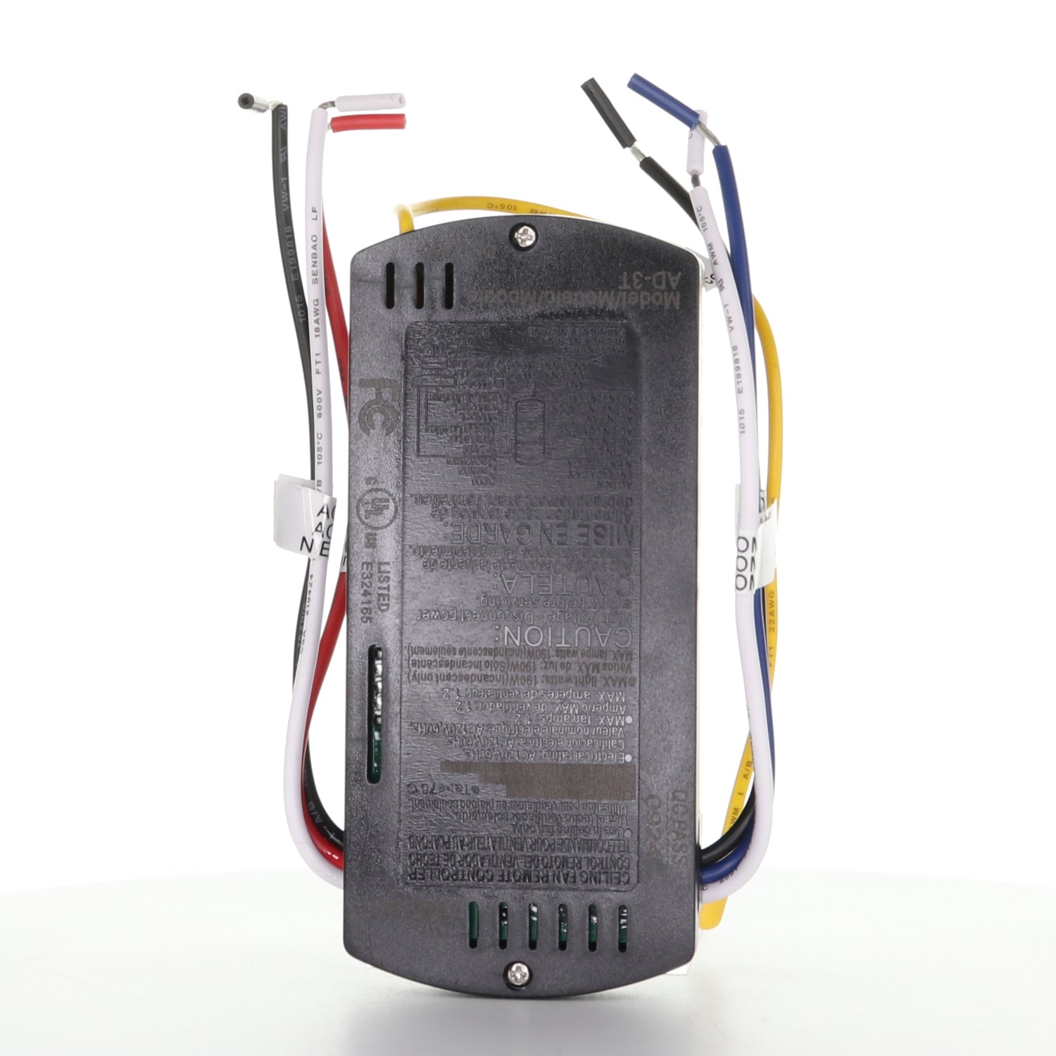 Ventilador de techo universal Hampton Bay blanco de 3 velocidades con clasificación de humedad y control remoto con regulador de intensidad 